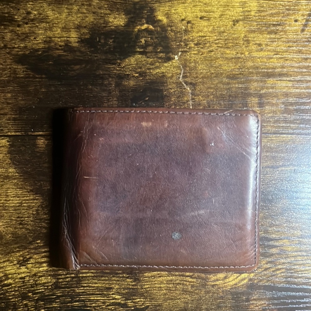 Classic leather wallet